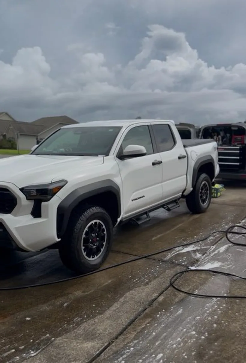 Toyota Tundra after the wash by Daniel’s Auto Detailing